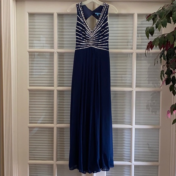 Minuet Petite Dresses & Skirts - Minuet long formal dress